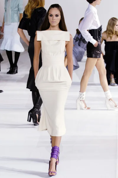 Look 39